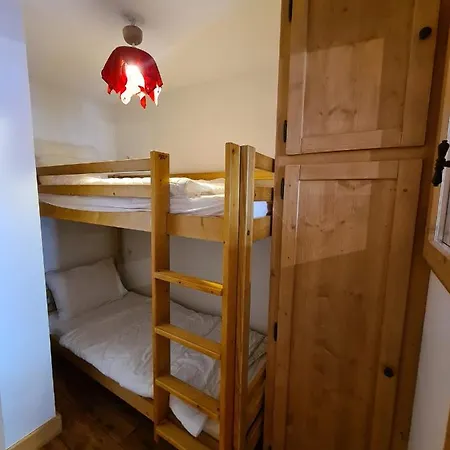 Cosy, 4 Personnes, 1 Chambre, 1 Coin Montagne - Monta06 *